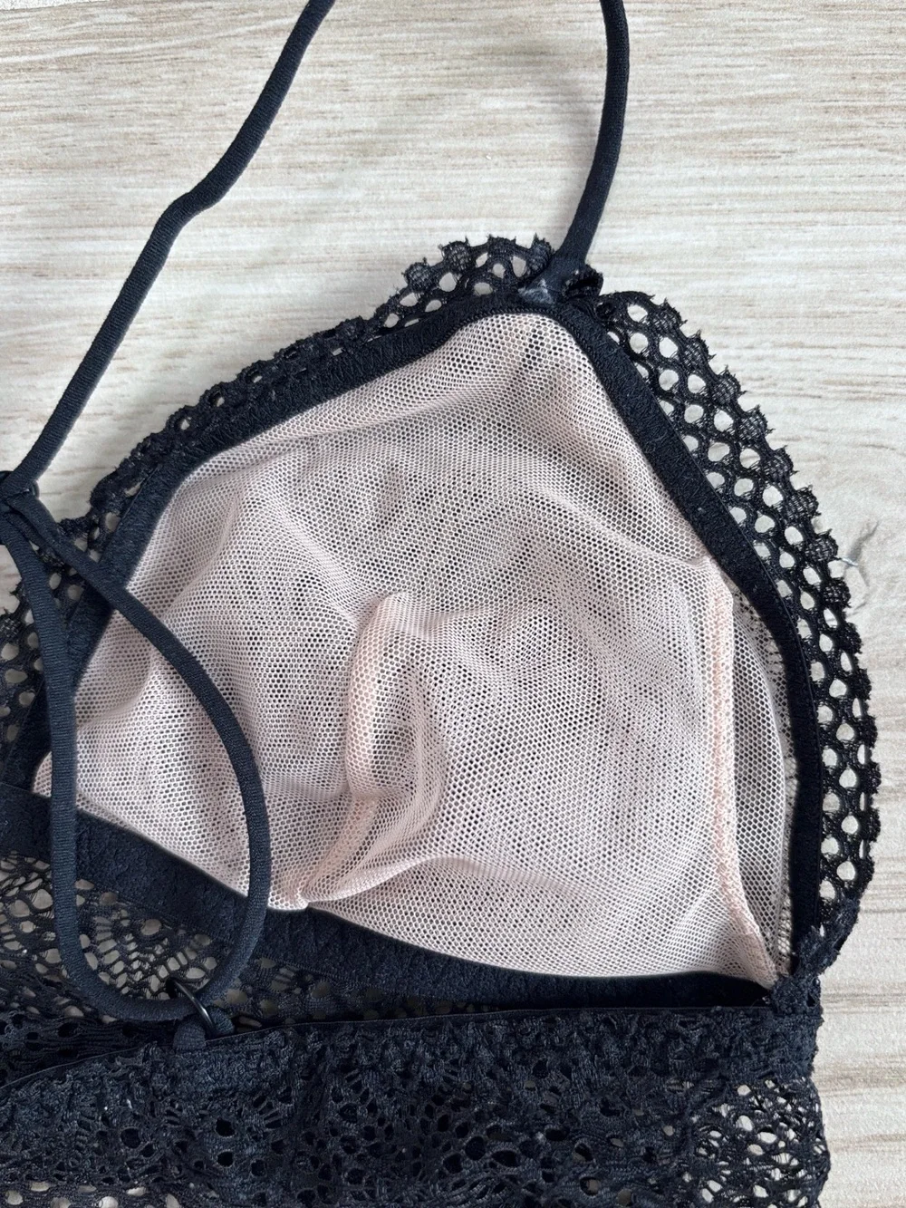 Victoria's Secret Lace Crochet Triangle Bralette Bra Black and Cream Size Small